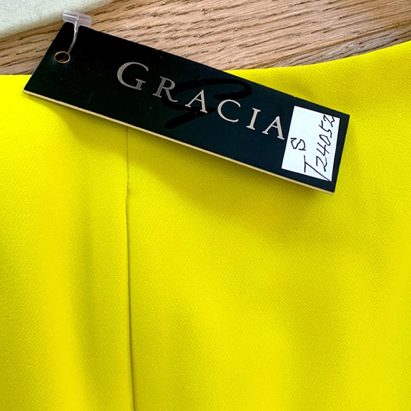 Gracia 💚 Lace Peplum Double Ruffled Sleeve Hem Short Sleeve Top Pleated Layers - Picture 12 of 13